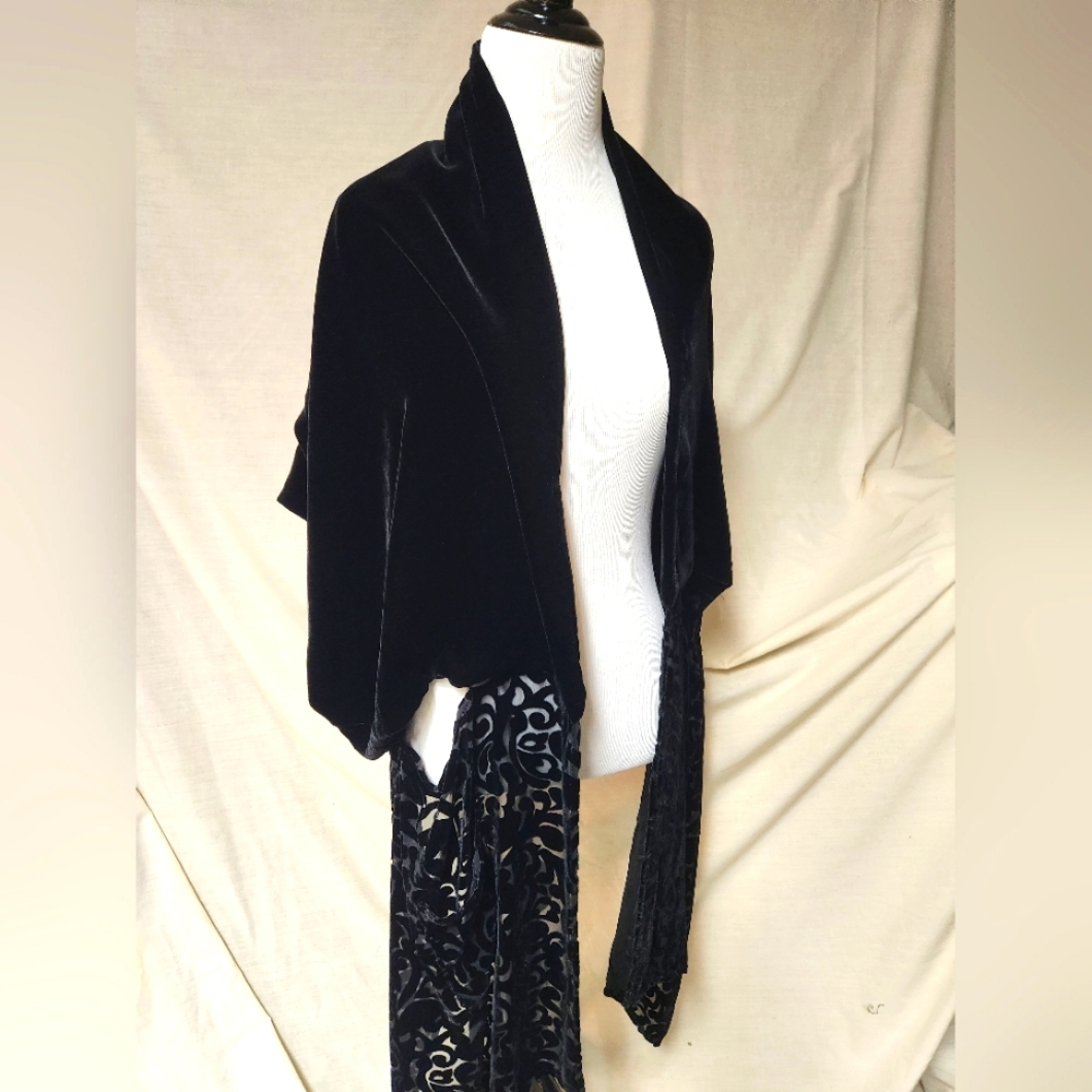 Black Velvet Shawl with Lace